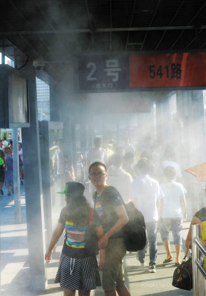 公交站台喷雾除臭设备降温设备